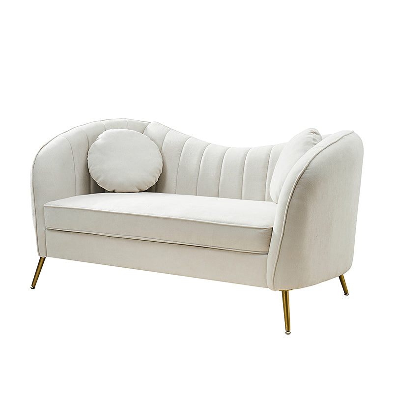 Emilio Loveseat mit goldenen Beinen und Plüschkissen